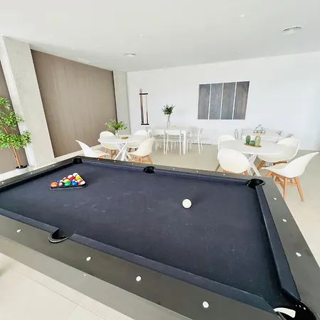 Moderne Et Cosy Avec Piscine, Jacuzzi, Salle De Sport Et Billard * Estepona