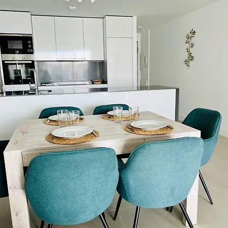 Moderne Et Cosy Avec Piscine, Jacuzzi, Salle De Sport Et Billard * Estepona