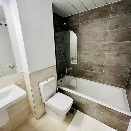 Moderne Et Cosy Avec Piscine, Jacuzzi, Salle De Sport Et Billard * Estepona