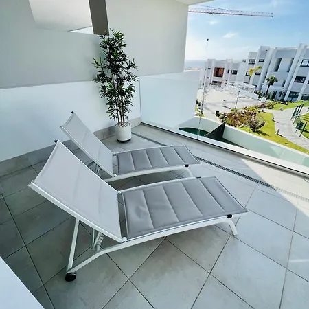 Moderne Et Cosy Avec Piscine, Jacuzzi, Salle De Sport Et Billard * Estepona