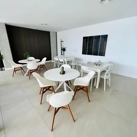 Moderne Et Cosy Avec Piscine, Jacuzzi, Salle De Sport Et Billard Apartment